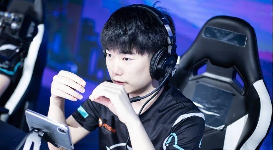 Astralis 和 Falcons 晋级 IEM 成都 2025 季后赛