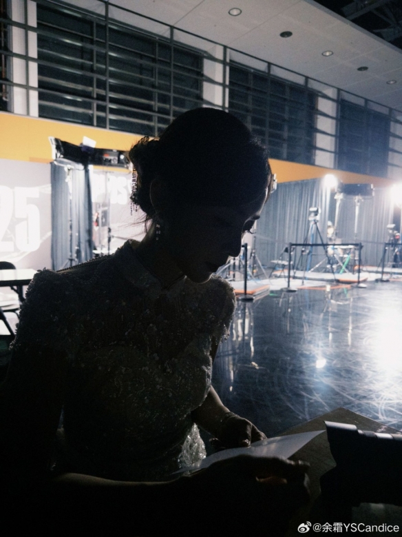 LPL携手全国13城影院举办观赛活动，8月30日16：00不见不散